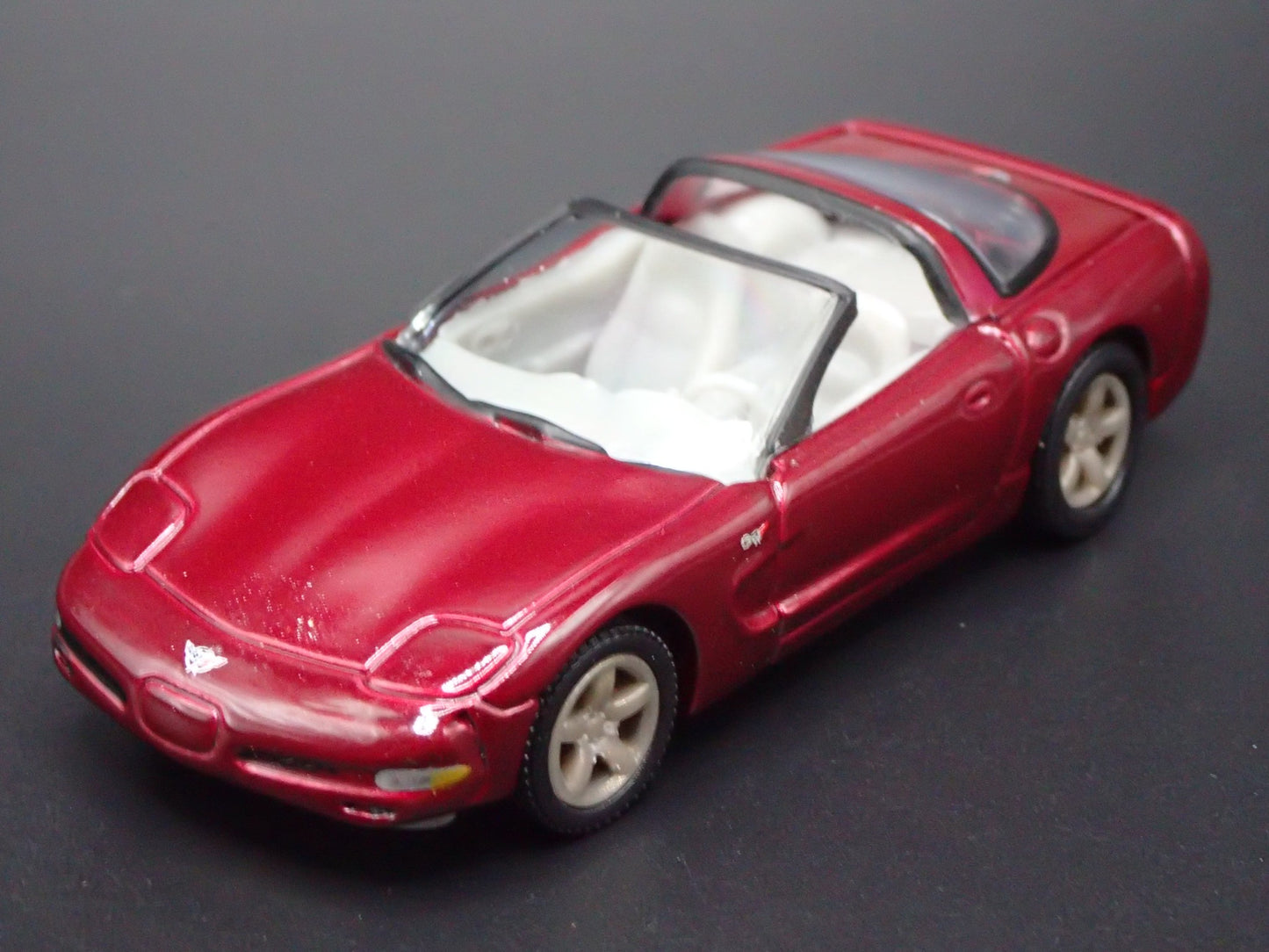 2003 03 CHEVY CHEVROLET CORVETTE C5 50TH DARK RED 1:64 SCALE DIECAST MODEL CAR
