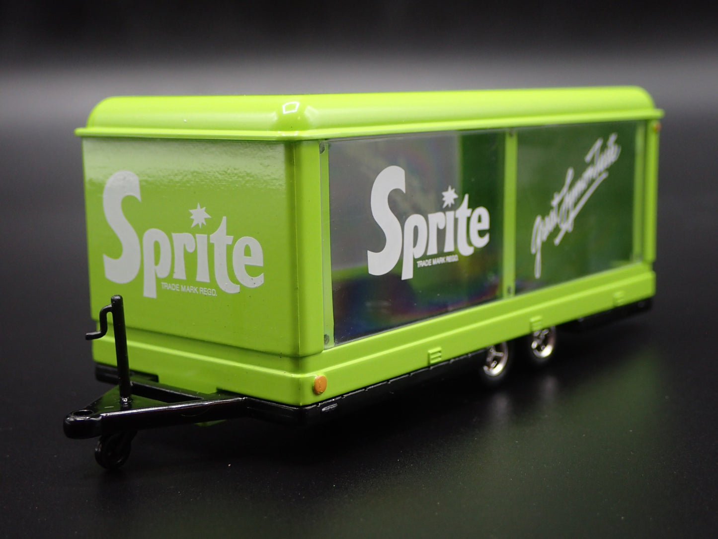 ENCLOSED GLASS CAR DISPLAY TRAILER SPRITE RARE 1:64 SCALE DIORAMA DIECAST MODEL
