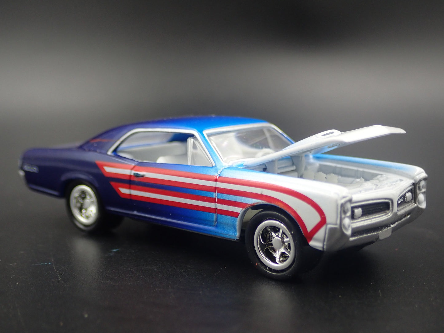 1966 66 PONTIAC GTO RARE 1/64 SCALE COLLECTIBLE DIORAMA DIECAST MODEL CAR