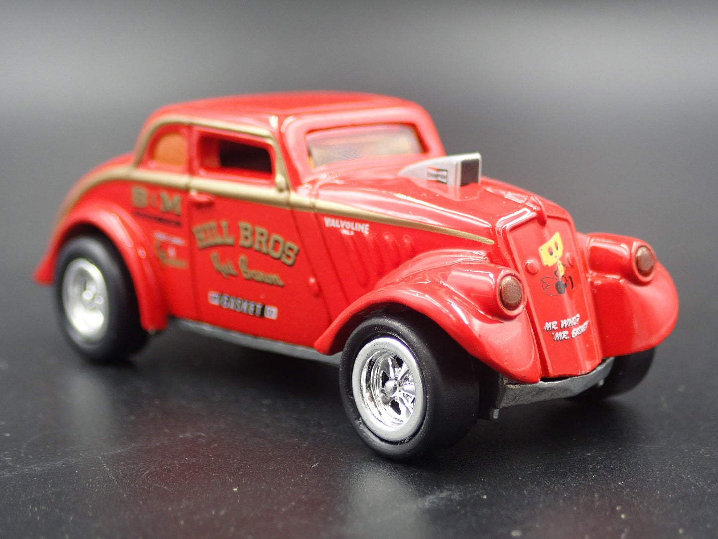 1933 33 WILLYS GASSER HILLS BROS RARE 1:64 SCALE DIORAMA DIECAST MODEL CAR