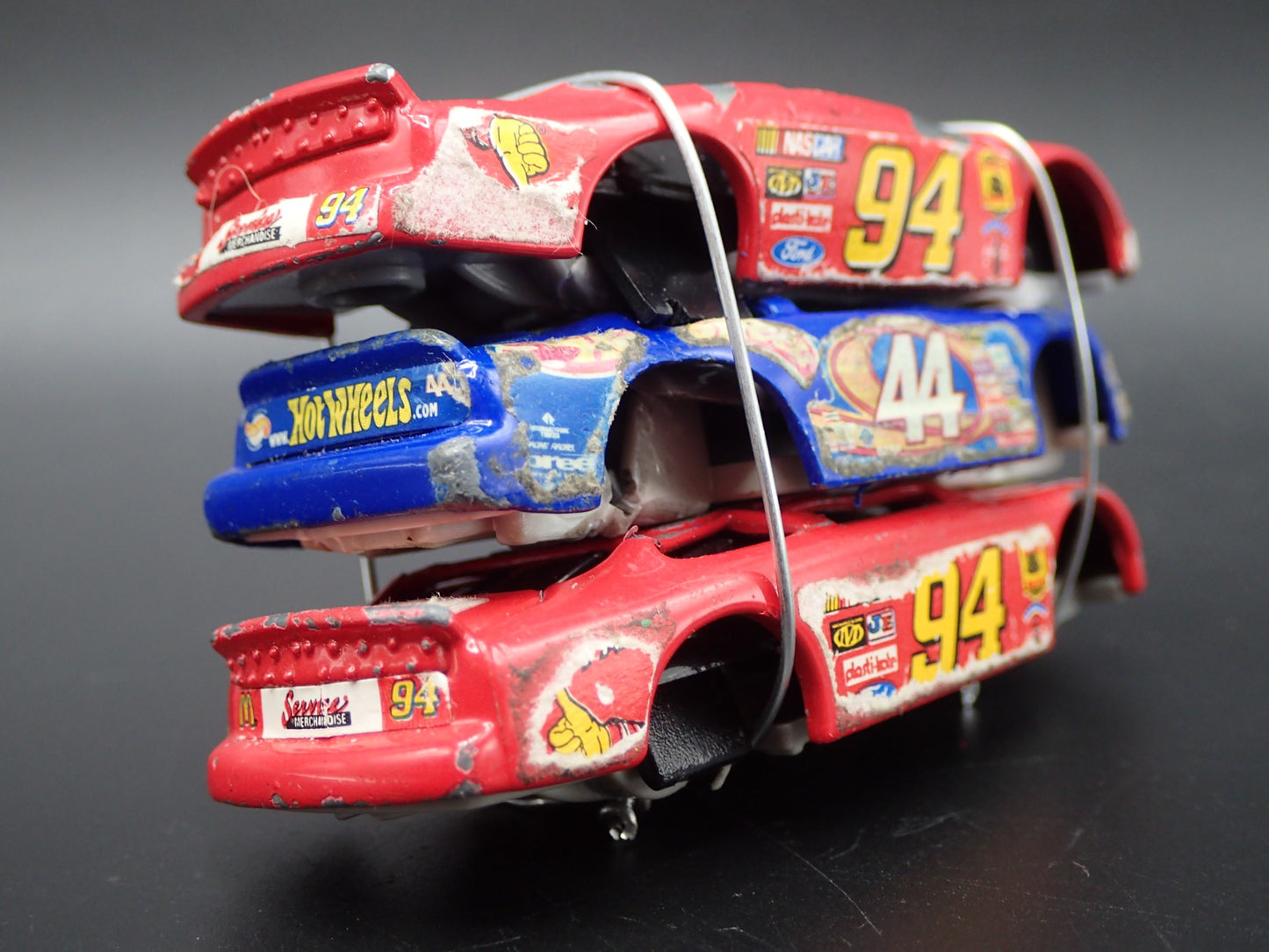 VINTAGE NASCAR 3 CARS CRUSHED ON A FLATBED TRAILER 1:64 SCALE DIECAST MODEL CAR