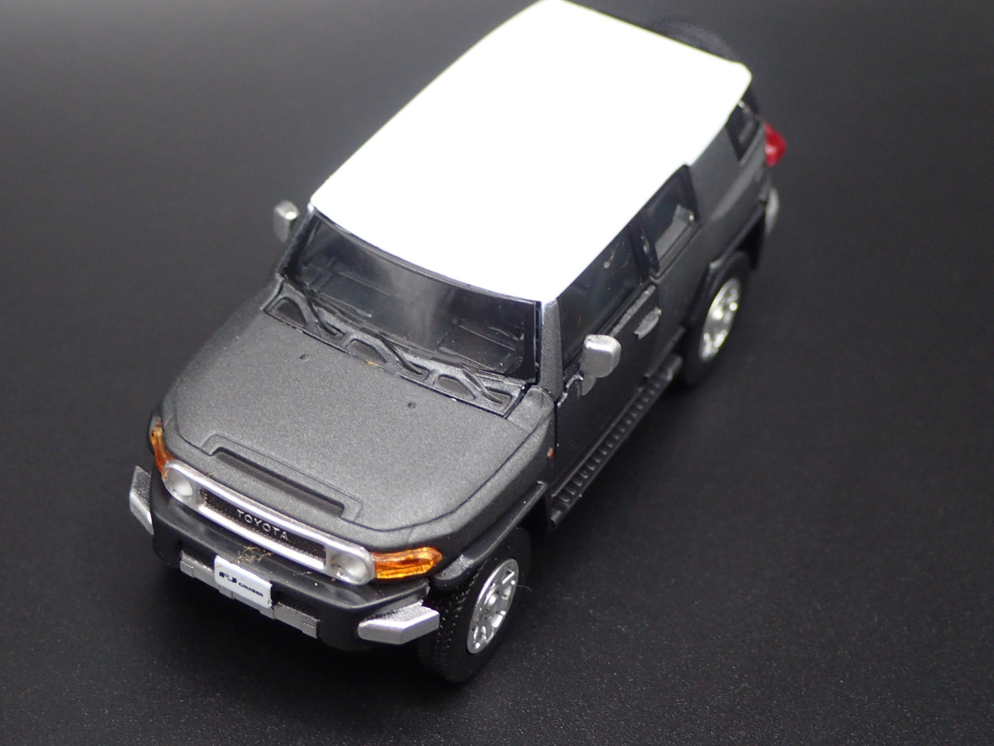 2007-2014 TOYOTA FJ CRUISER SUV  GRAY 1/64 SCALE COLLECTIBLE DIECAST MODEL CAR