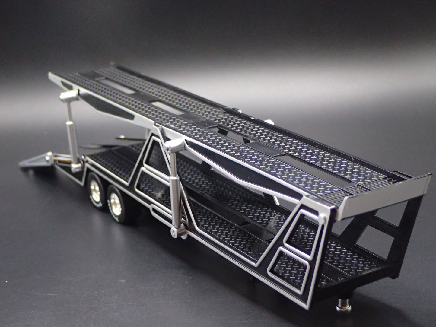 MACK ANTHEM RIG & CAR TRANSPORTER HAULER TRAILER SILVER 1:64 SCALE DIECAST MODEL