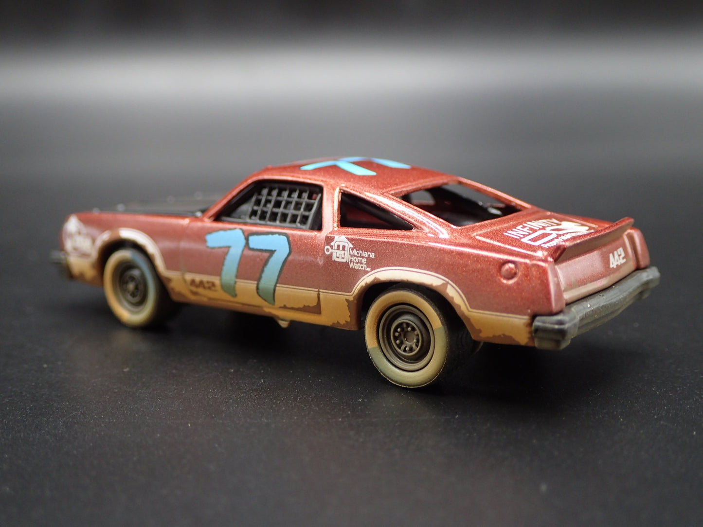 1977 77 OLDS OLDSMOBILE CUTLASS DEMOLITION DERBY 1/64 SCALE DIECAST MODEL CAR