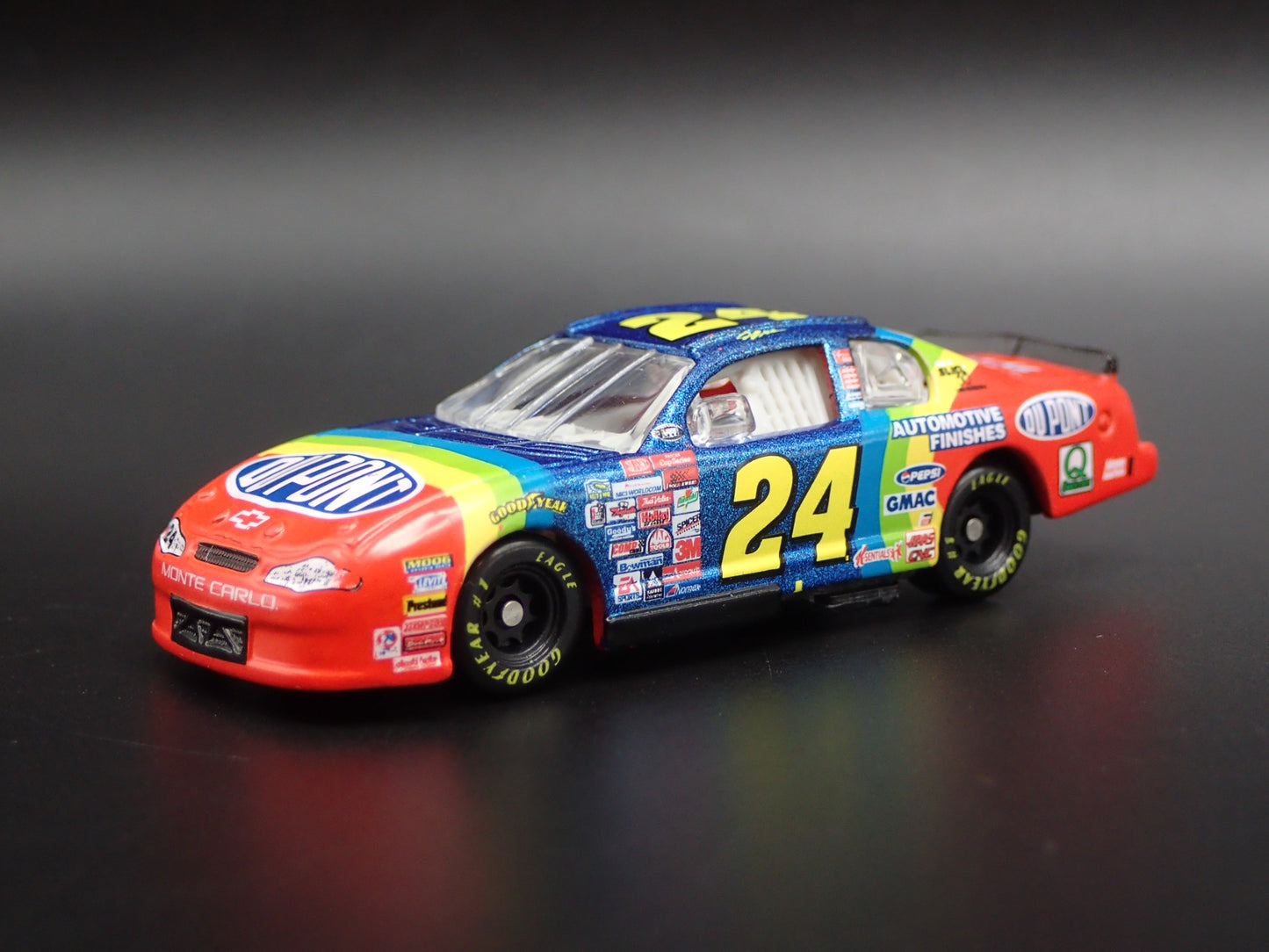 2000 CHEVY CHEVROLET MONTE CARLO JEFF GORDON NASCAR 1:64 SCALE DIECAST MODEL CAR