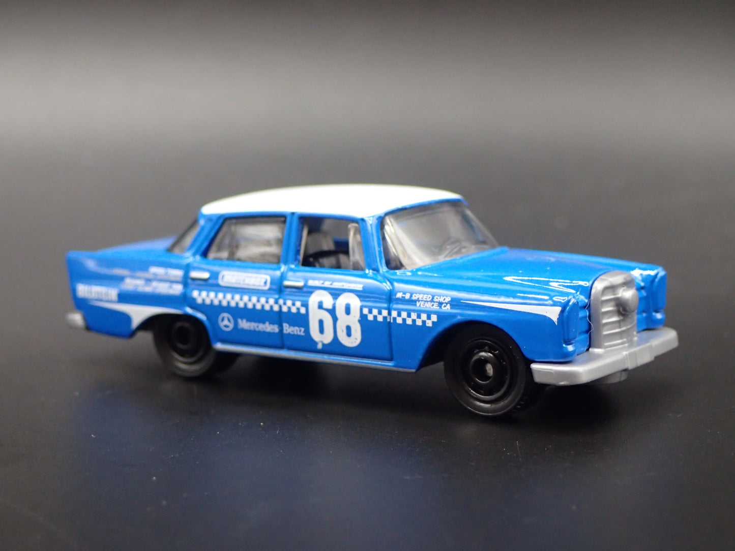 1959-1968 MERCEDES-BENZ 220 SE BLUE 1:64 SCALE COLLECTIBLE DIECAST MODEL CAR
