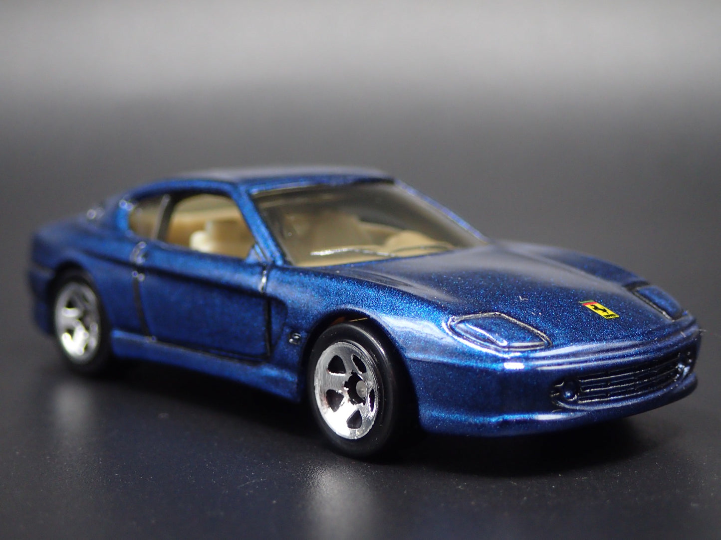 1998-2003 FERRARI 456M BLUE 1:64 SCALE COLLECTIBLE DIORAMA DIECAST MODEL CAR