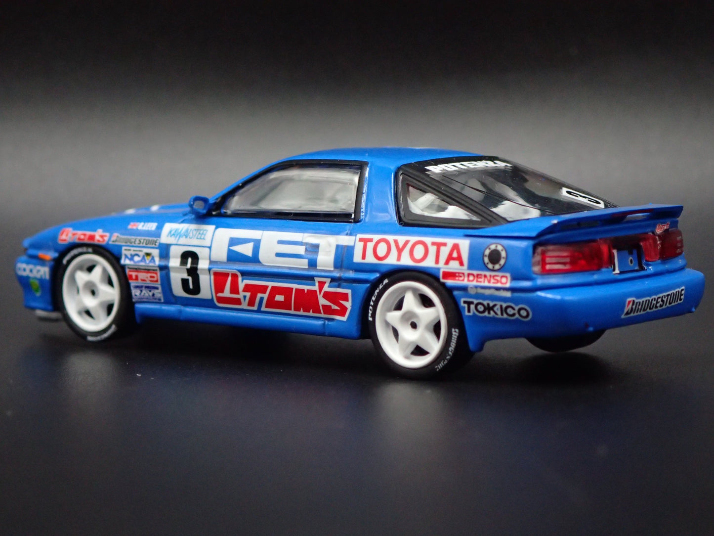 TOYOTA SUPRA TURBO MA70 FET SPORTS MACAU 1/64 SCALE DIORAMA DIECAST MODEL CAR