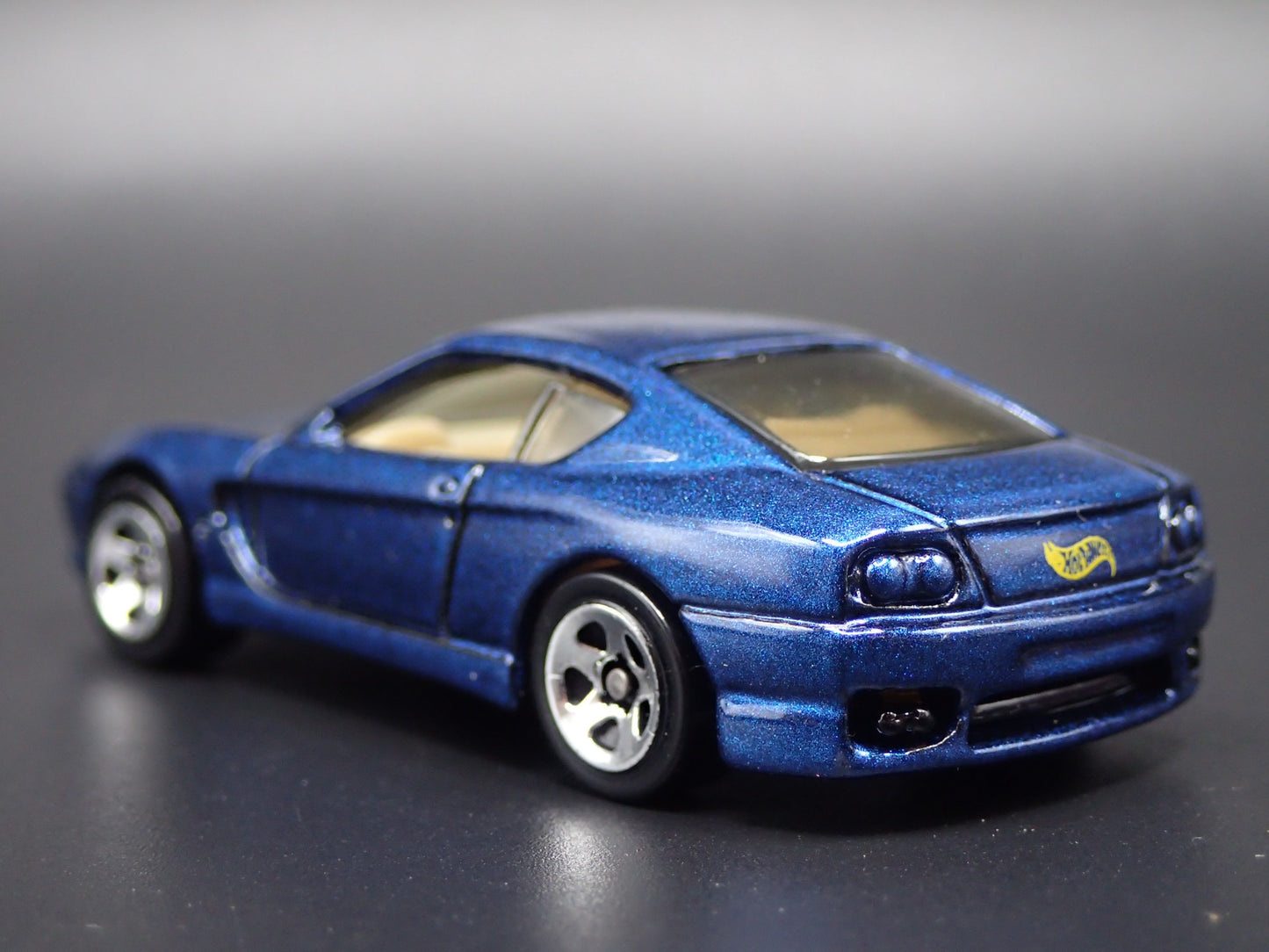 1998-2003 FERRARI 456M BLUE 1:64 SCALE COLLECTIBLE DIORAMA DIECAST MODEL CAR