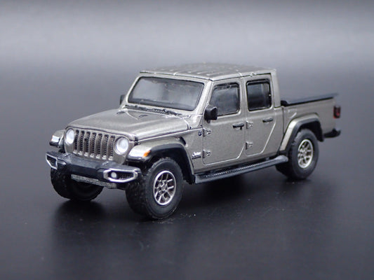 2020-2025 JEEP GLADIATOR PICKUP TRUCK JT W/ HITCH 1:64 SCALE DIECAST MODEL CAR