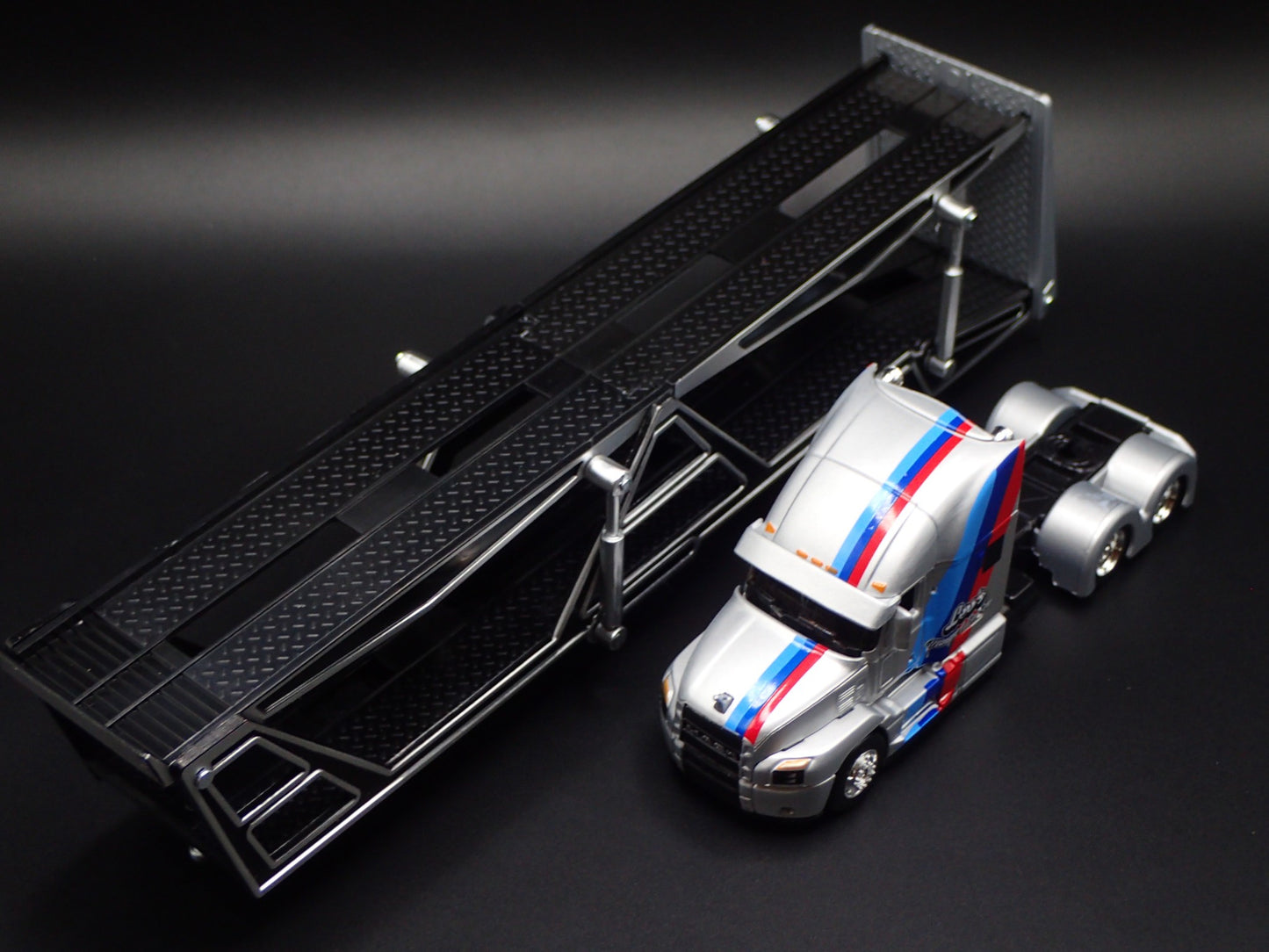 MACK ANTHEM RIG & CAR TRANSPORTER HAULER TRAILER SILVER 1:64 SCALE DIECAST MODEL