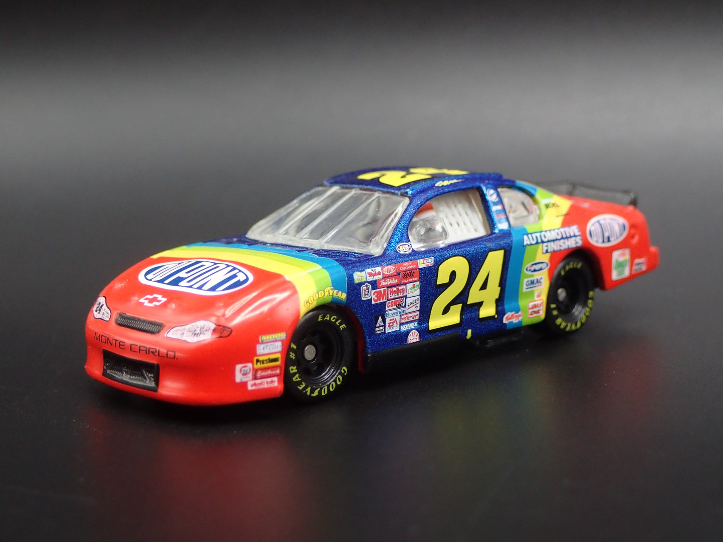 2000 CHEVY CHEVROLET MONTE CARLO JEFF GORDON NASCAR 1:64 SCALE DIECAST MODEL CAR