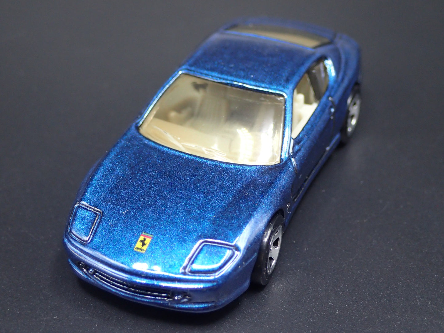 1998-2003 FERRARI 456M BLUE 1:64 SCALE COLLECTIBLE DIORAMA DIECAST MODEL CAR