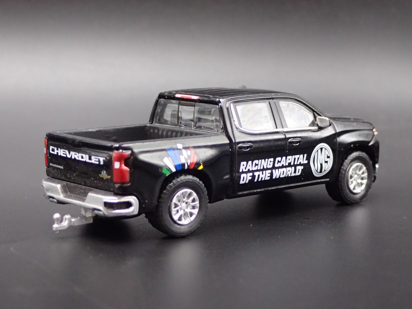 2019 19 CHEVY CHEVROLET SILVERADO INDY 500 TRUCK W HITCH 1:64 DIECAST MODEL CAR