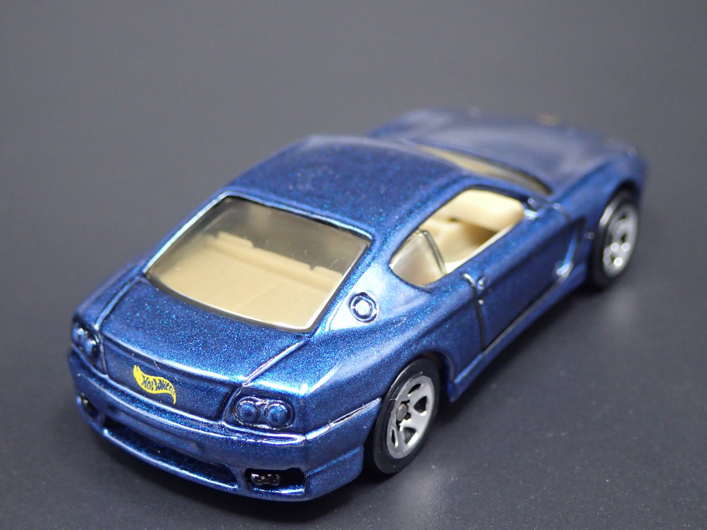 1998-2003 FERRARI 456M BLUE 1:64 SCALE COLLECTIBLE DIORAMA DIECAST MODEL CAR