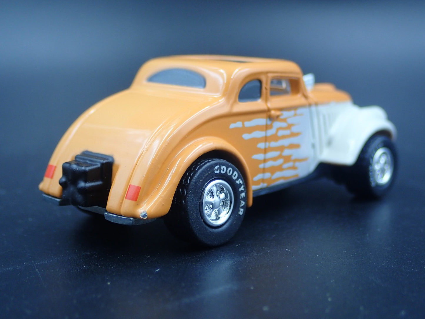 1933 33 WILLYS GASSER RARE. 1:64 SCALE COLLECTIBLE DIORAMA DIECAST MODEL CAR