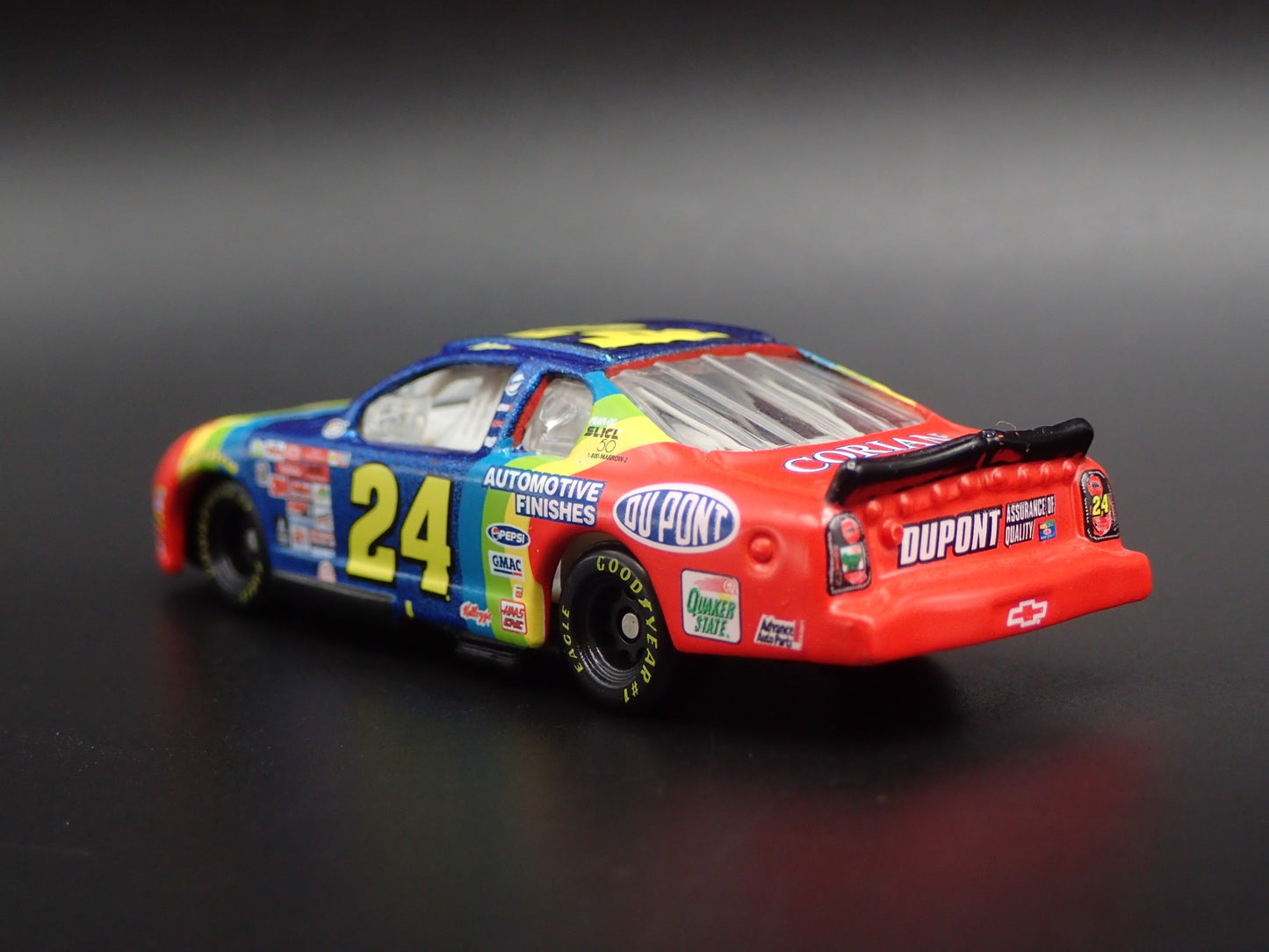2000 CHEVY CHEVROLET MONTE CARLO JEFF GORDON NASCAR 1:64 SCALE DIECAST MODEL CAR