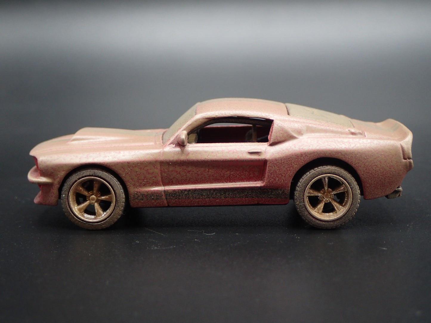 1967 67 FORD MUSTANG GT FASTBACK CUSTOM BARN FIND 1:64 SCALE DIECAST MODEL CAR