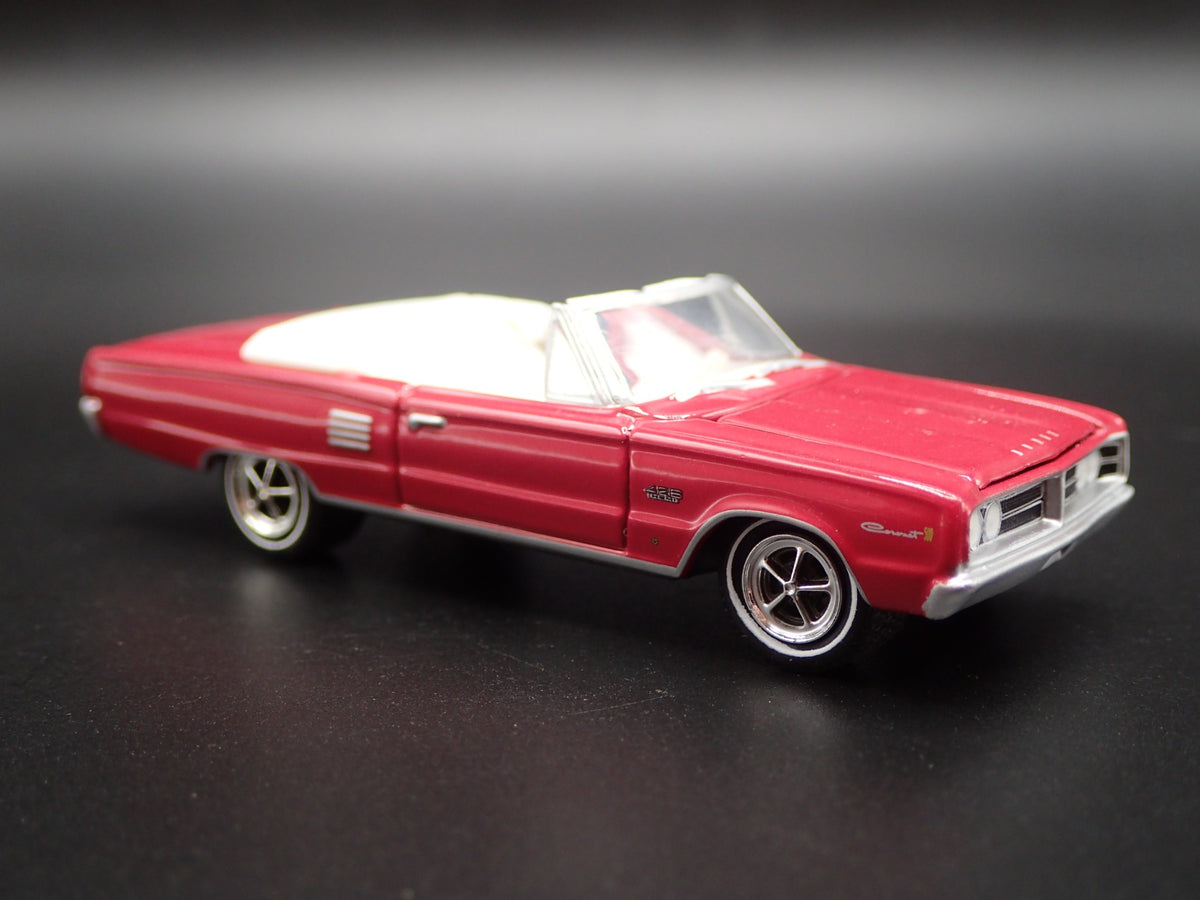 1966 66 DODGE HEMI CORONET CONVERTIBLE RARE 1/64 SCALE DIORAMA DIECAST MODEL CAR-Burning Rubber Toy Company