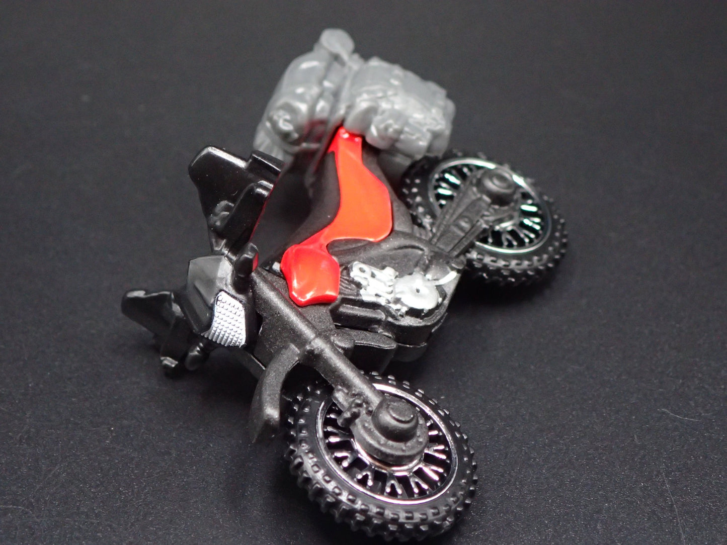 SPEED STRIKER DIRT BIKE MOTORCYCLE 1:64 SCALE DIORAMA DIECAST MOTORBIKE