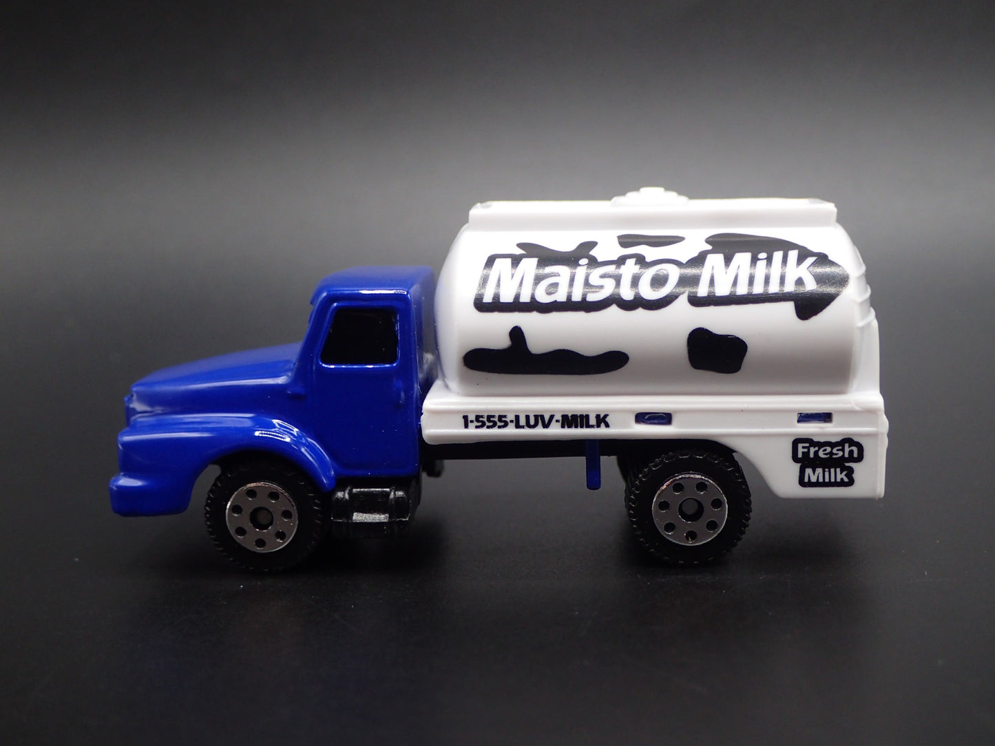 MODERN MILK DELIVERY TRUCK BLUE 1:64 SCALE COLLECTIBLE DIORAMA DIECAST MODEL CAR