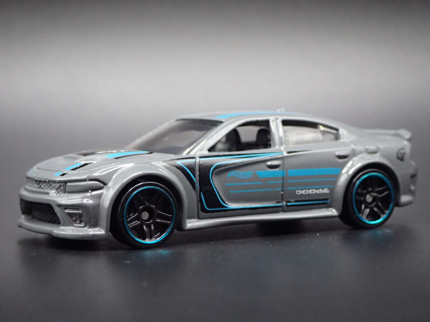 2011-2023 DODGE CHARGER SRT HELLCAT GRAY 1:64 SCALE DIORAMA DIECAST MODEL CAR