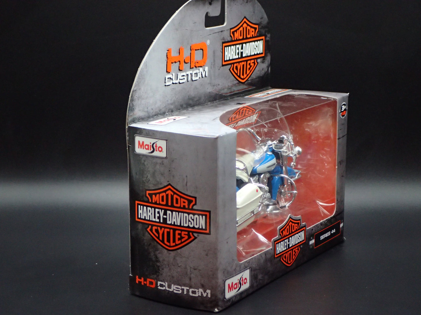 1966 66 FLH ELECTRA GLIDE HARLEY DAVIDSON SERIES 44 1/18 DIECAST MOTORCYCLE BIKE