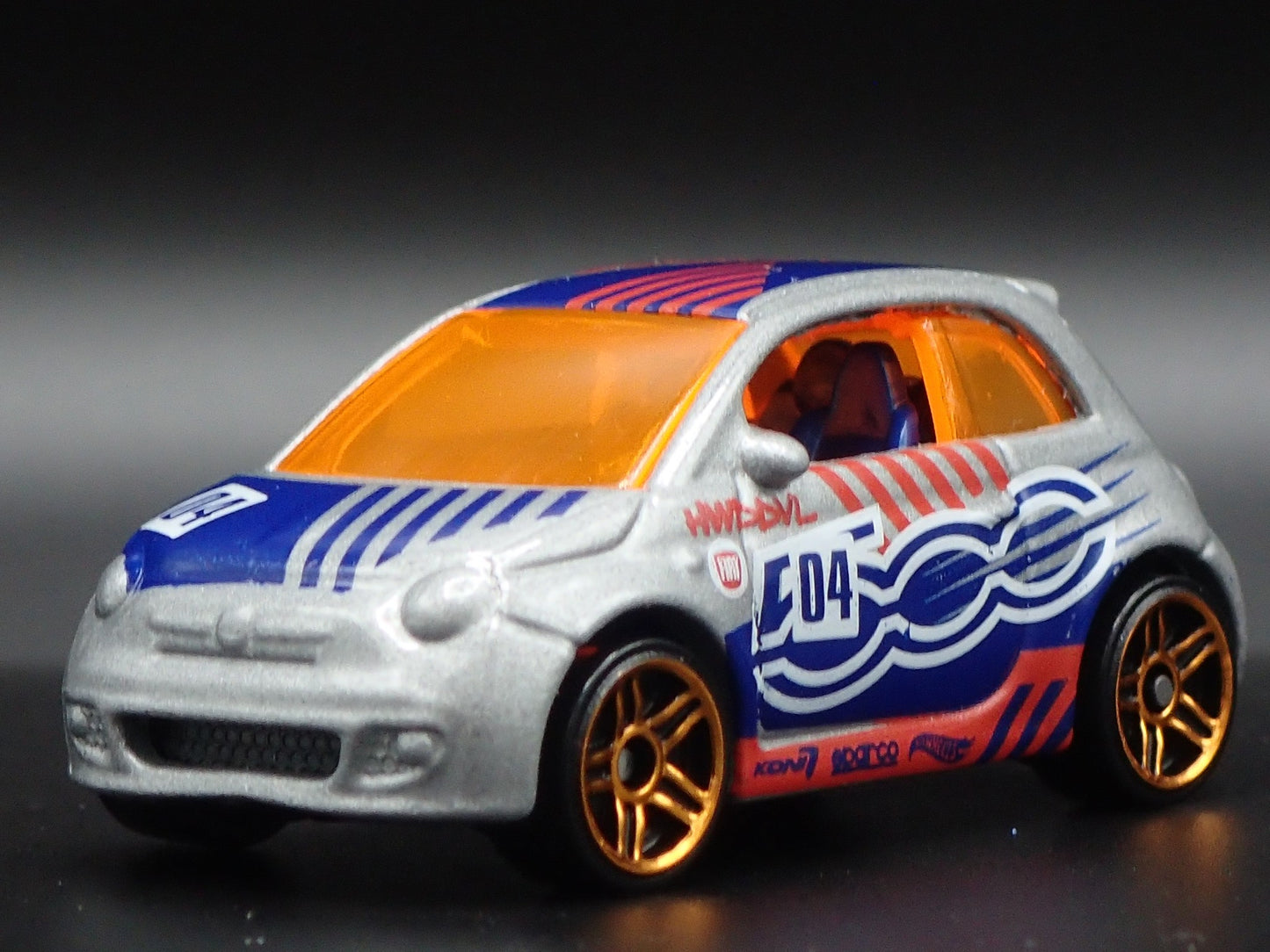 2007-2025 FIAT 500 SILVER 1/64 SCALE COLLECTIBLE DIORAMA DIECAST MODEL CAR