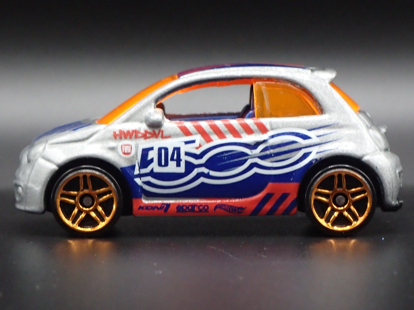 2007-2025 FIAT 500 SILVER 1/64 SCALE COLLECTIBLE DIORAMA DIECAST MODEL CAR