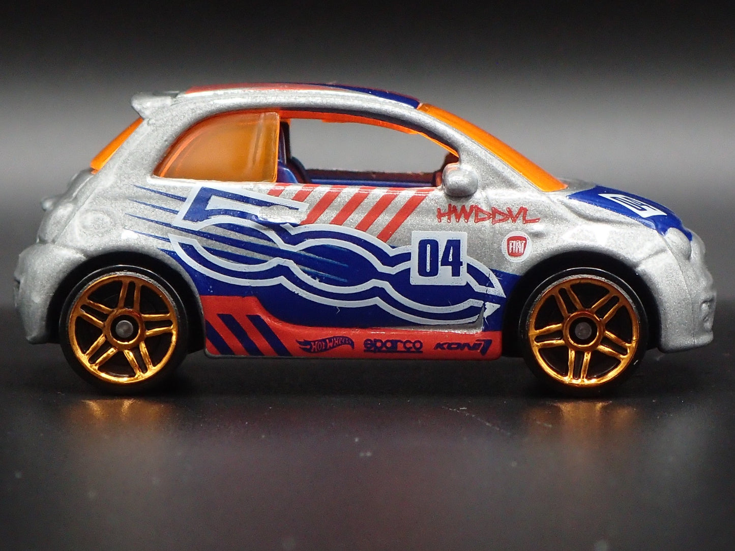 2007-2025 FIAT 500 SILVER 1/64 SCALE COLLECTIBLE DIORAMA DIECAST MODEL CAR