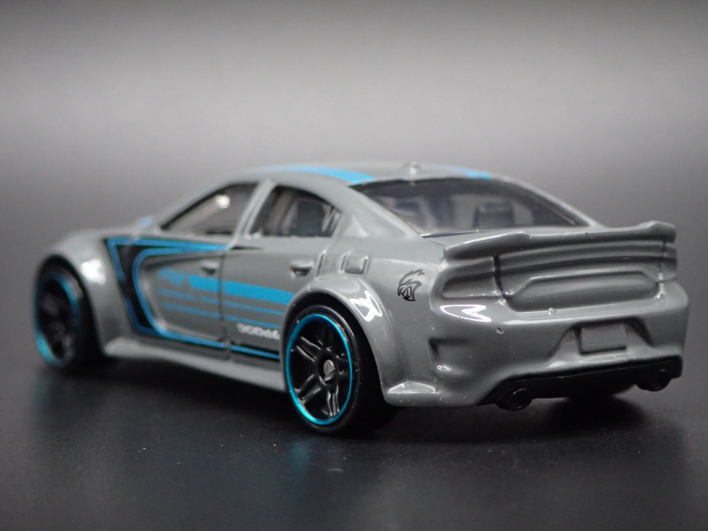 2011-2023 DODGE CHARGER SRT HELLCAT GRAY 1:64 SCALE DIORAMA DIECAST MODEL CAR