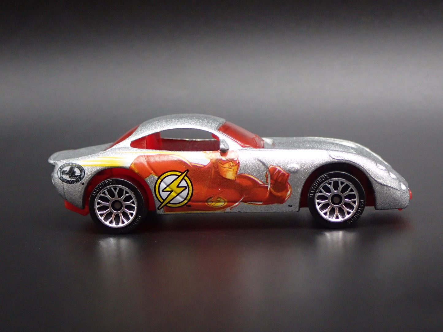 2001-2006 TVR TUSCAN S THE FLASH JUSTICE LEAGUE 1:64 SCALE DIECAST MODEL CAR
