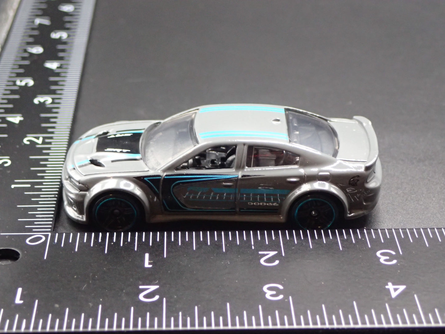 2011-2023 DODGE CHARGER SRT HELLCAT GRAY 1:64 SCALE DIORAMA DIECAST MODEL CAR