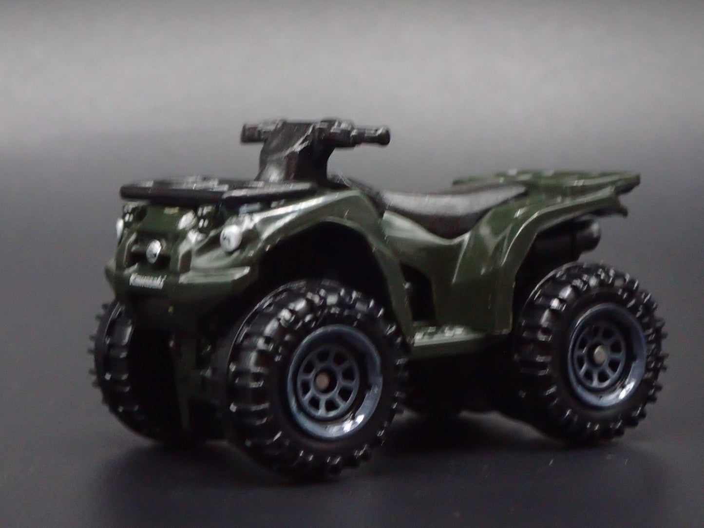 KAWASAKI BRUTE FORCE 750 QUAD 1:64 SCALE COLLECTIBLE DIORAMA DIECAST MODEL CAR