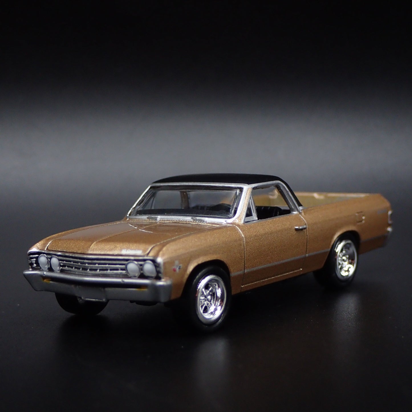 1967 67 CHEVY CHEVROLET EL CAMINO GOLD RARE 1:64 SCALE DIORAMA DIECAST MODEL CAR