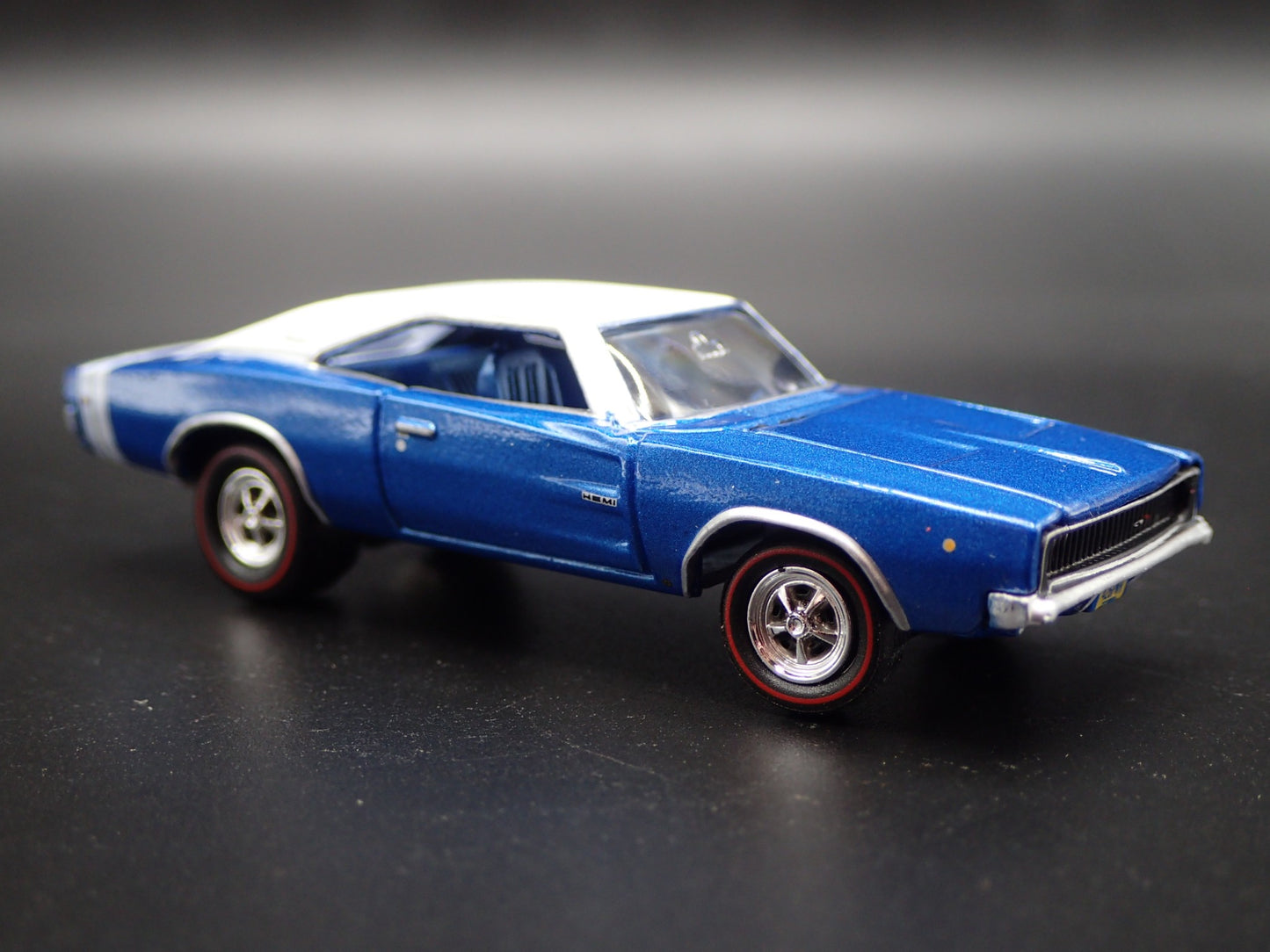 1968 68 DODGE CHARGER R/T HEMI BLUE 1:64 SCALE COLLECTIBLE DIECAST MODEL CAR
