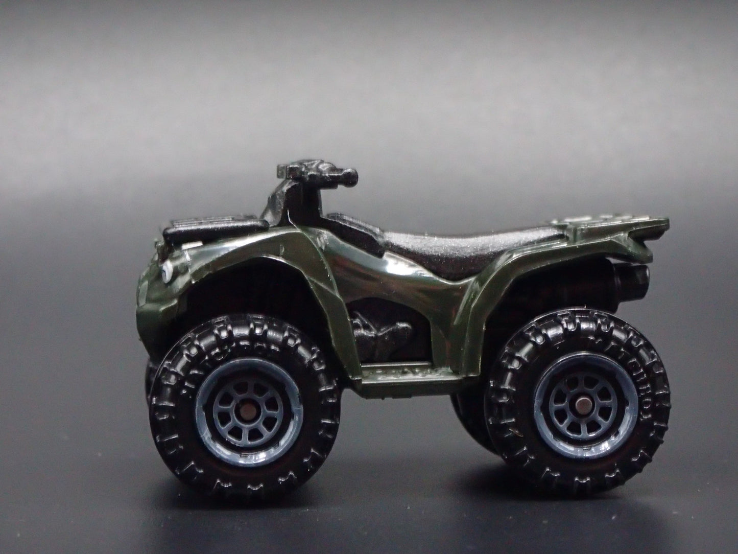 KAWASAKI BRUTE FORCE 750 QUAD 1:64 SCALE COLLECTIBLE DIORAMA DIECAST MODEL CAR