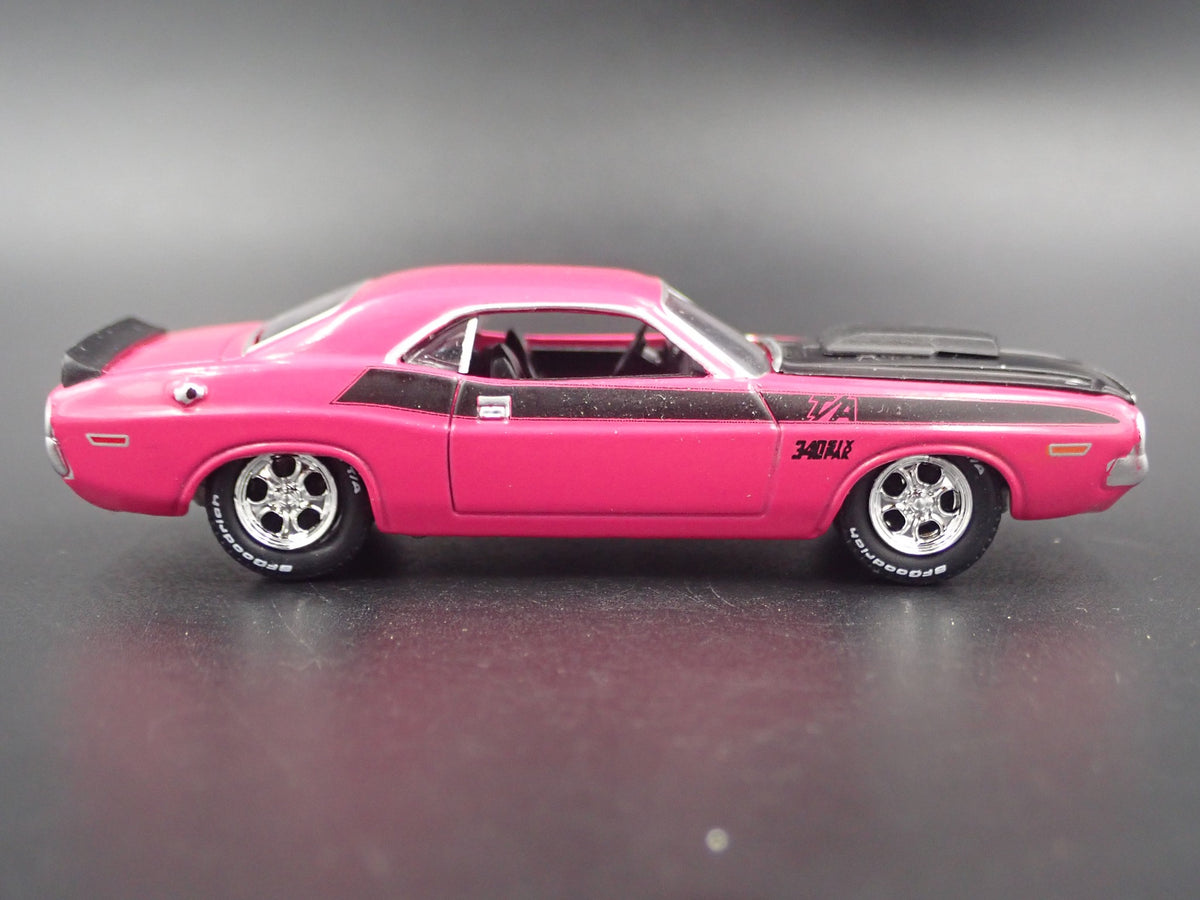 1970 70 DODGE CHALLENGER TA T/A 1:64 SCALE COLLECTIBLE DIORAMA DIECAST MODEL CAR-Burning Rubber Toy Company