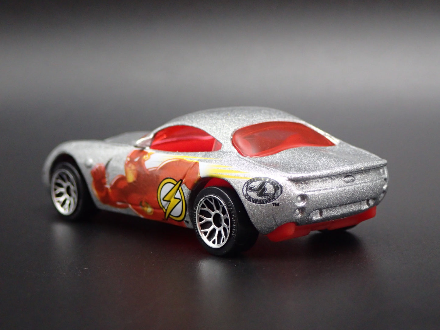 2001-2006 TVR TUSCAN S THE FLASH JUSTICE LEAGUE 1:64 SCALE DIECAST MODEL CAR