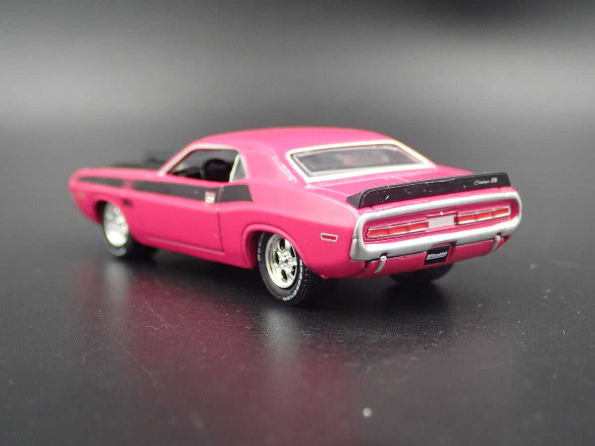 1970 70 DODGE CHALLENGER TA T/A 1:64 SCALE COLLECTIBLE DIORAMA DIECAST MODEL CAR-Burning Rubber Toy Company