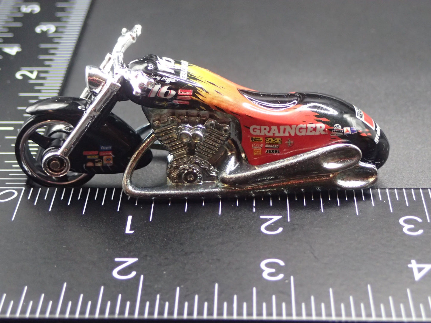 SCORCHIN SCOOTER MOTORCYCLE GRAINGER 16 1:64 HOT WHEELS SCALE DIECAST MODEL CAR