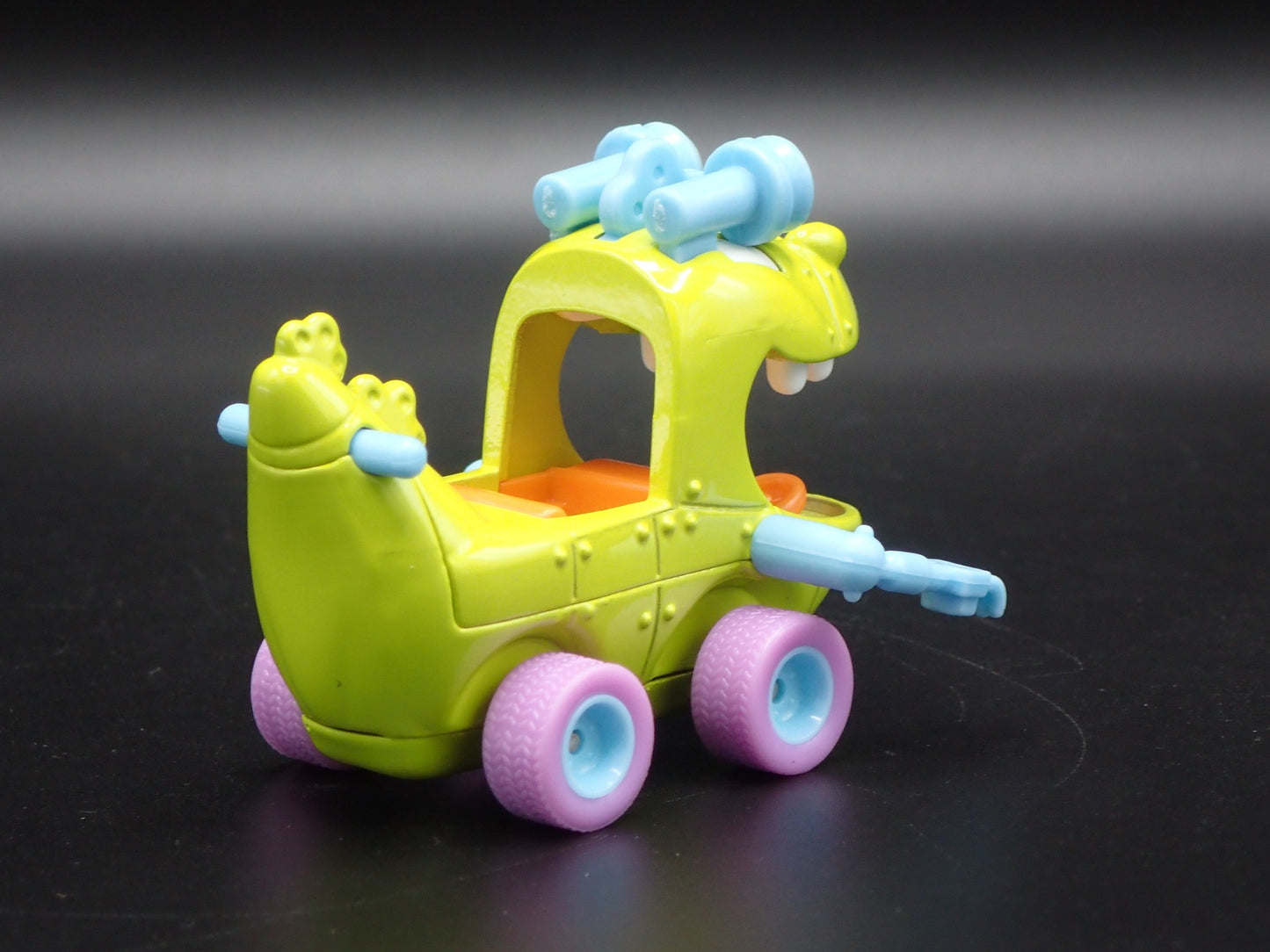 NICKELODEAN RUGRATS REPTAR WAGON VEHICLE 1/64 SCALE DIORAMA DIECAST MODEL CAR