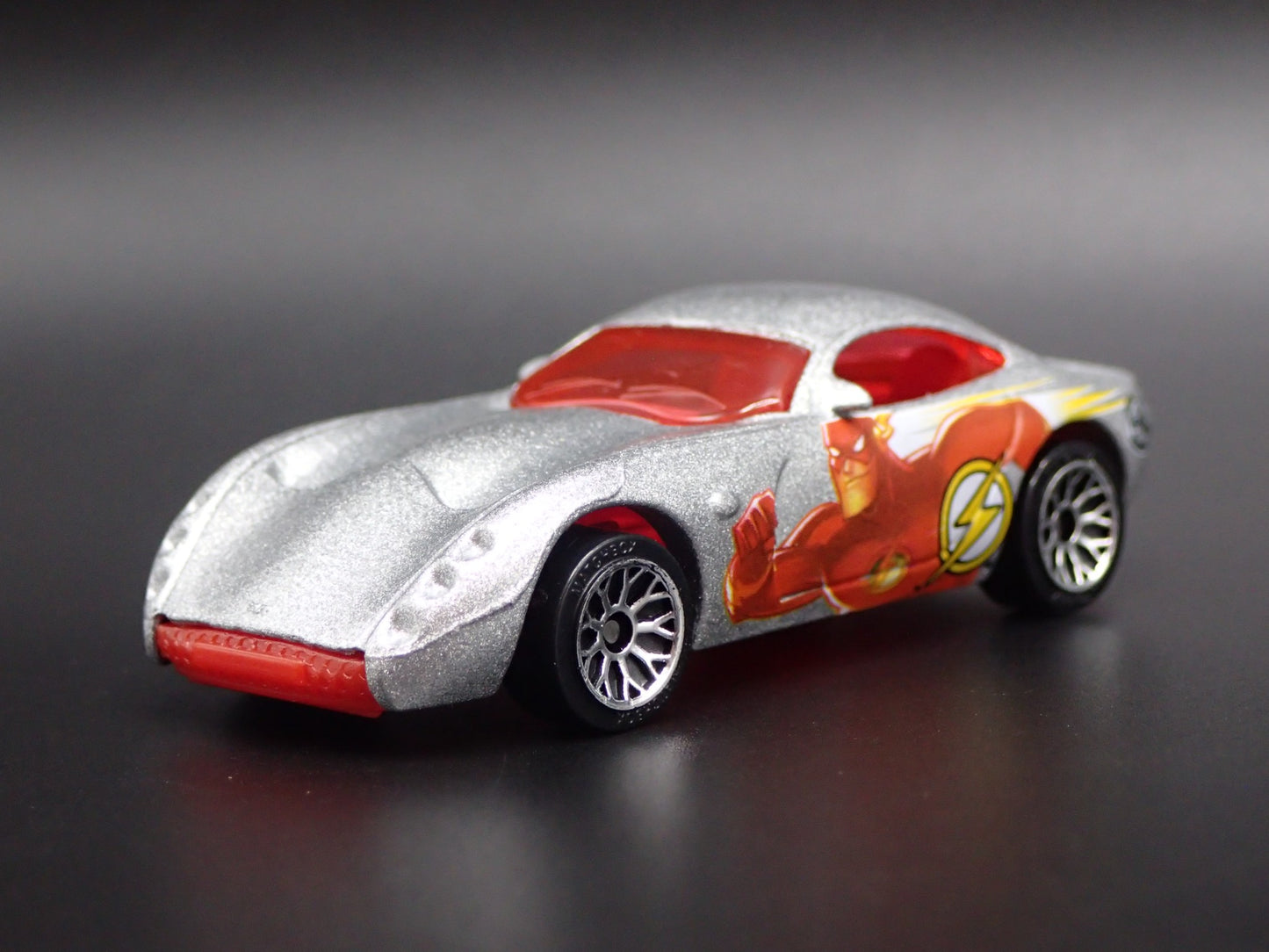 2001-2006 TVR TUSCAN S THE FLASH JUSTICE LEAGUE 1:64 SCALE DIECAST MODEL CAR