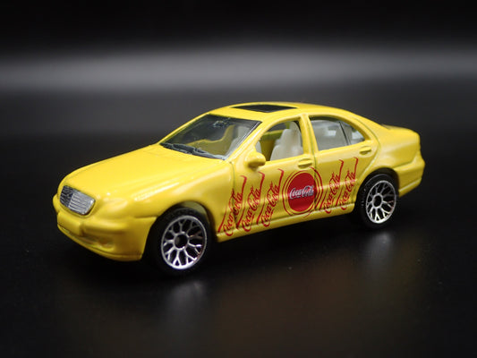 1998-2005 MERCEDES-BENZ S500 COKE COCA COLA 1:64 SCALE DIORAMA DIECAST MODEL CAR
