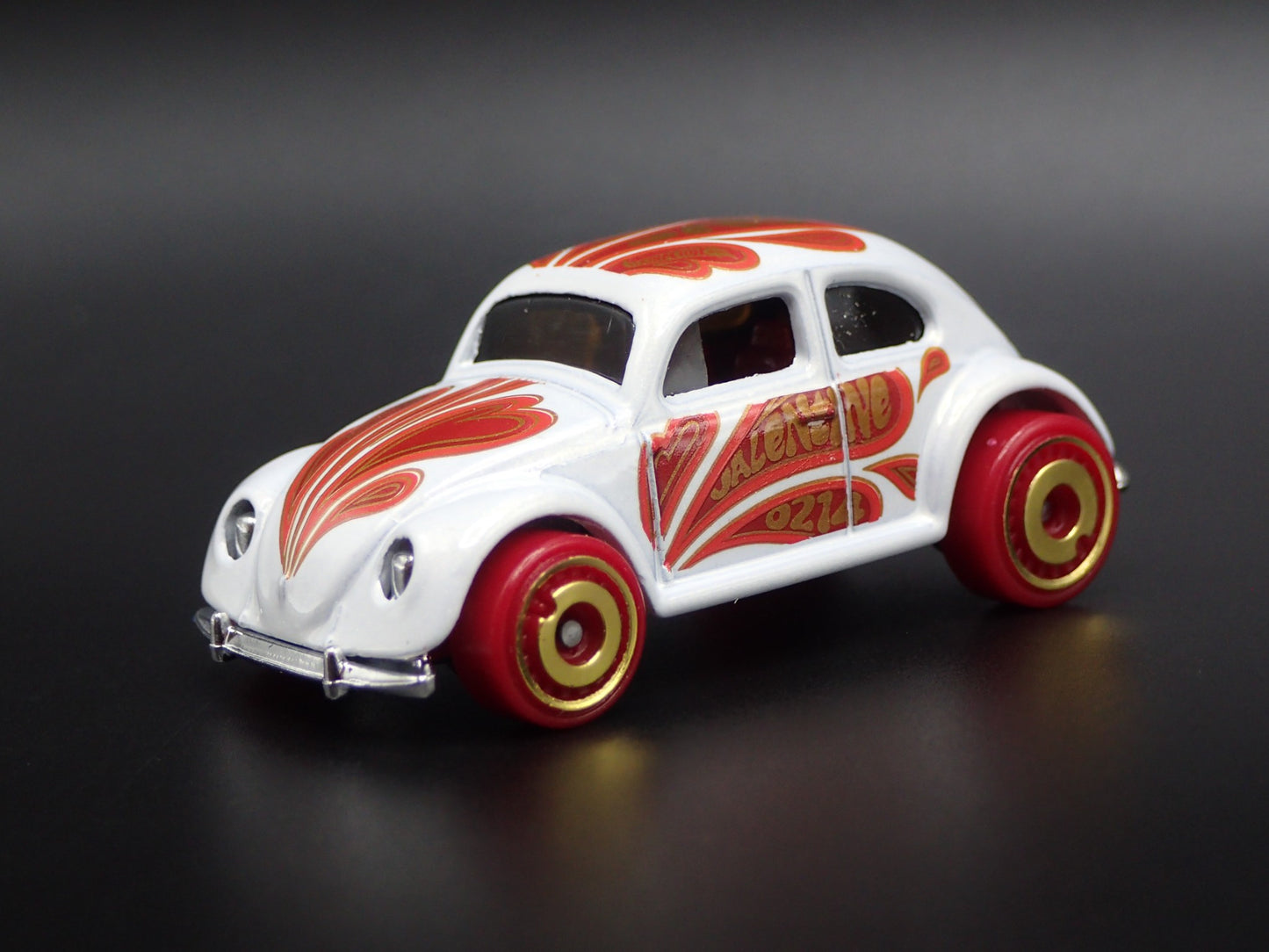 1960-1967 VW VOLKSWAGEN CLASSIC BEETLE BUG 1:64 SCALE DIORAMA DIECAST MODEL CAR