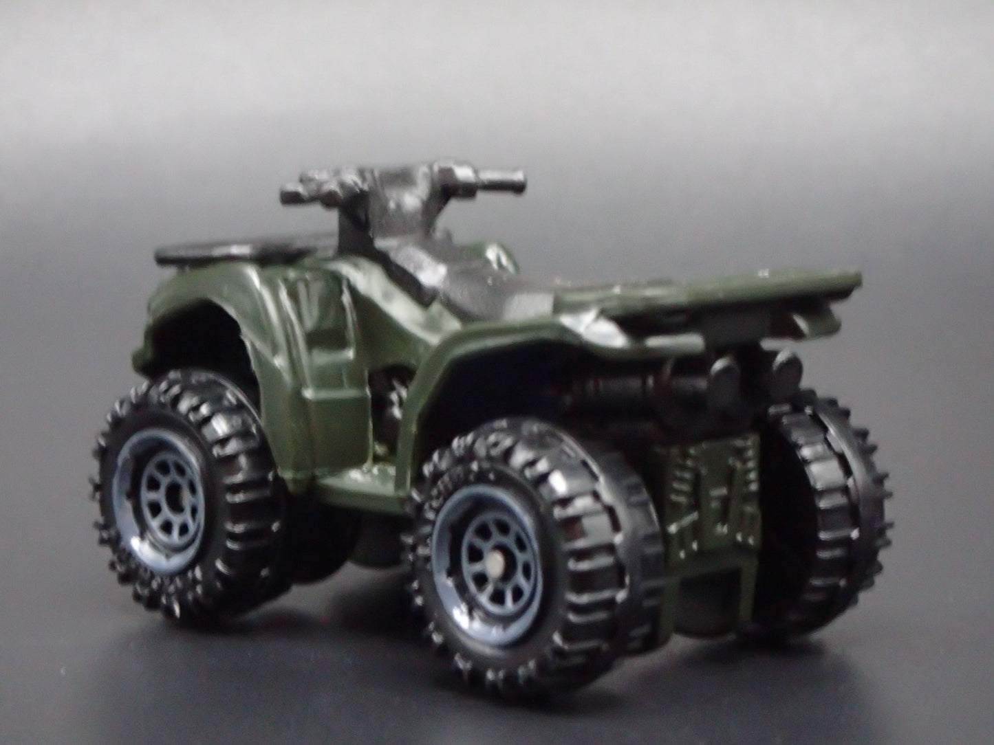 KAWASAKI BRUTE FORCE 750 QUAD 1:64 SCALE COLLECTIBLE DIORAMA DIECAST MODEL CAR