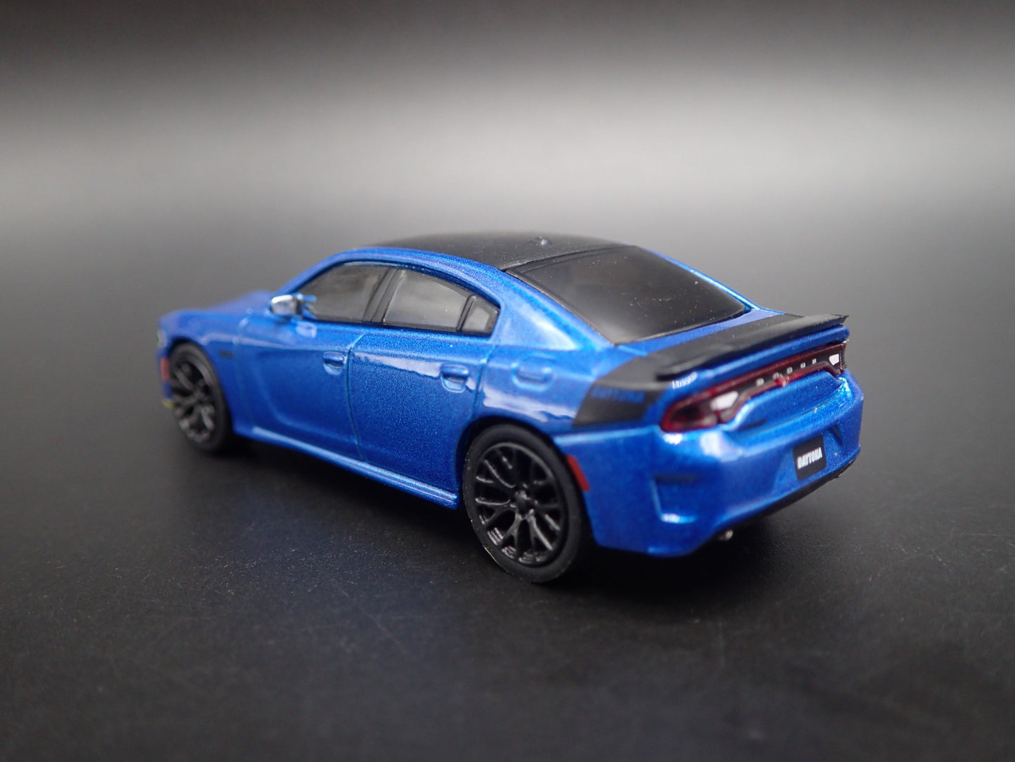 2018 18 DODGE CHARGER DAYTONA 392 BLUE 1:64 SCALE COLLECTIBLE DIECAST MODEL CAR