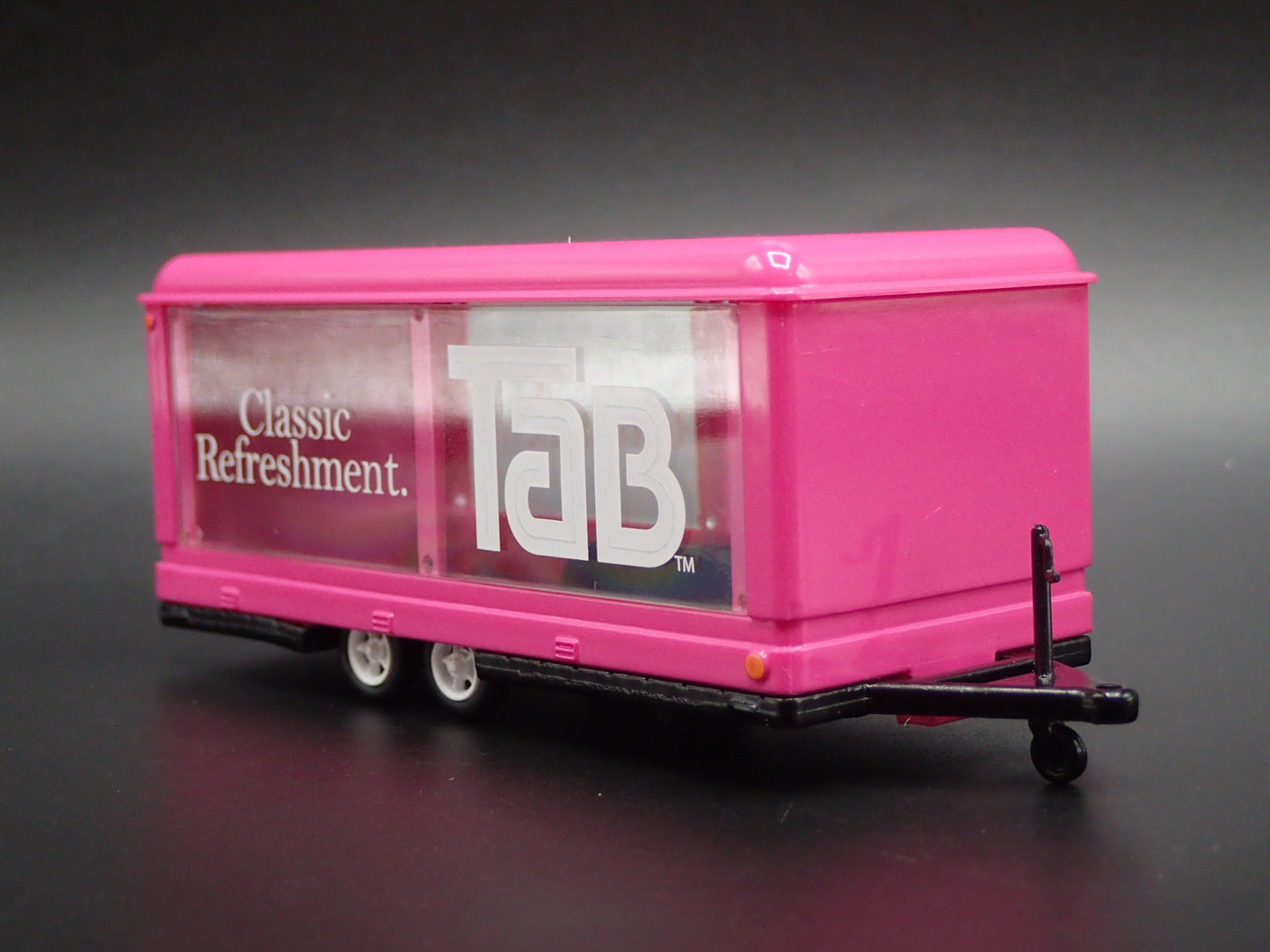 ENCLOSED GLASS CAR DISPLAY TRAILER TAB COLA 1:64 SCALE DIORAMA DIECAST MODEL CAR
