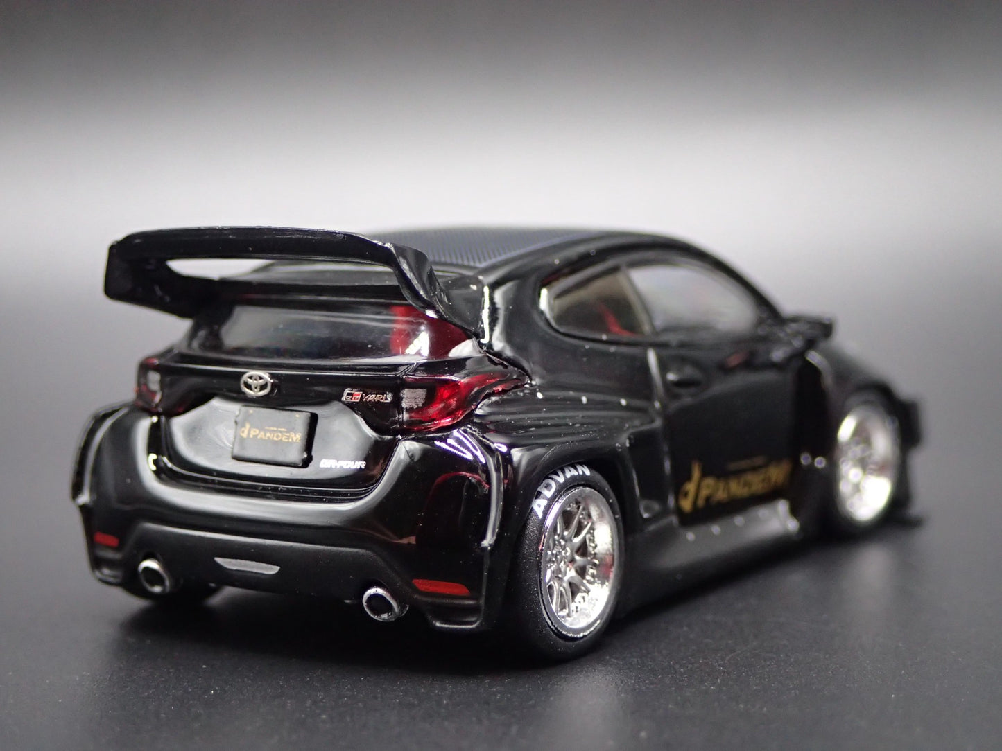 2020-2025 TOYOTA GR YARIS PANDEM ROCKET BUNNY RACE 1/64 SCALE DIECAST MODEL CAR