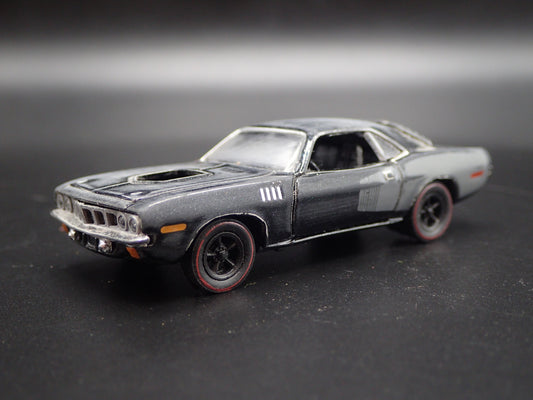 1971 71 PLYMOUTH HEMI CUDA CUSTOM BARN FIND 1:64 SCALE DIORAMA DIECAST MODEL CAR